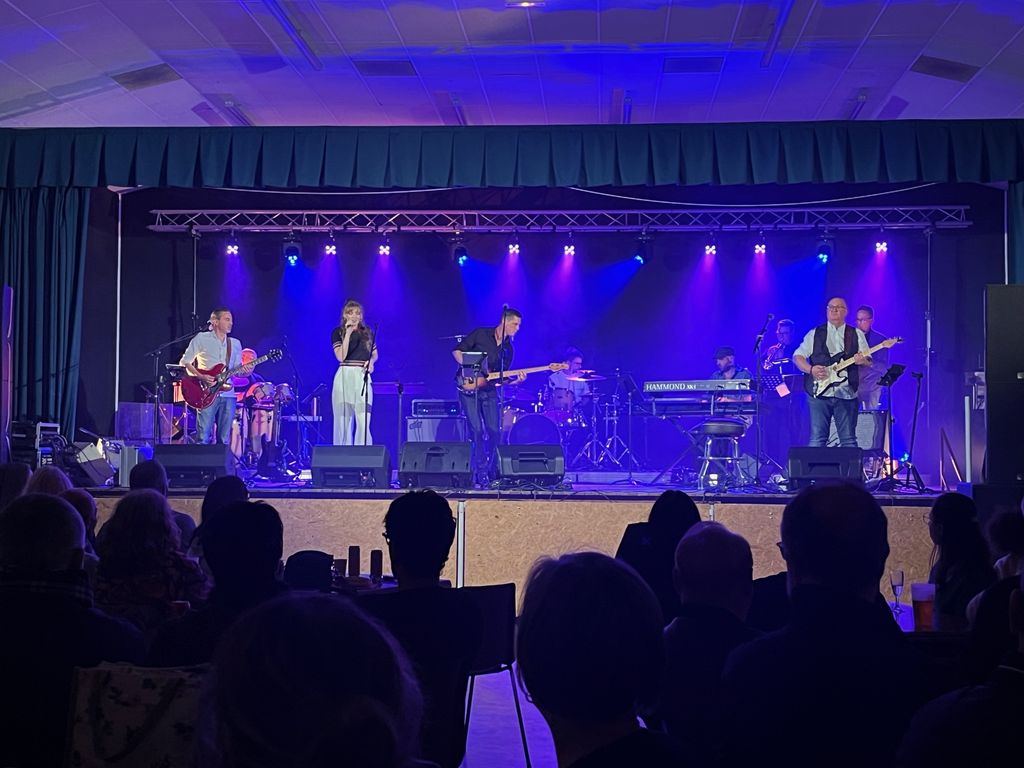 Succès pour le concert de blues organise par la commune - 01 - Commune de Charmes Aisne
