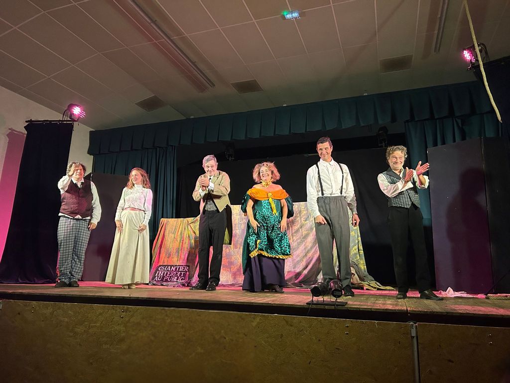 Théâtre à la campagne à Charmes plus de 250 spectateurs pour La Cagnotte -03- Commune Charmes Aisne